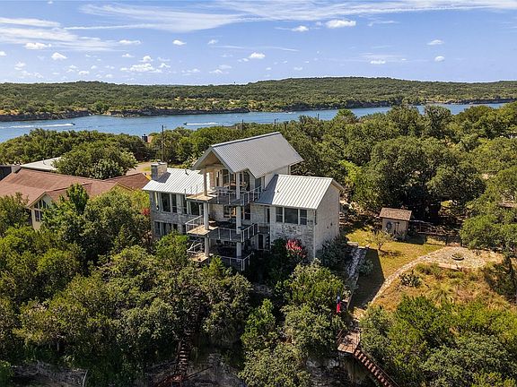2nd image of 4846 Travis Oaks Dr