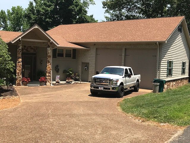 1st image of 649 Lakeway Dr
