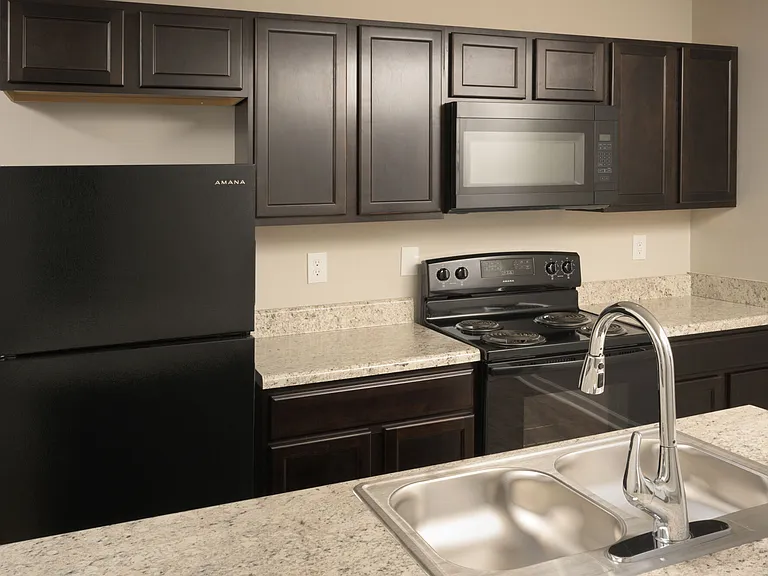 Ivy Terrace Apartments — Photo 1