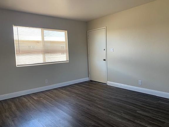 2nd image of 447 Clifton Ave APT 3
