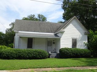 307 Ferry St, Abbeville, SC 29620