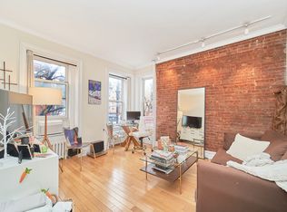29 1/2 Morton St APT 5A, New York, NY 10014