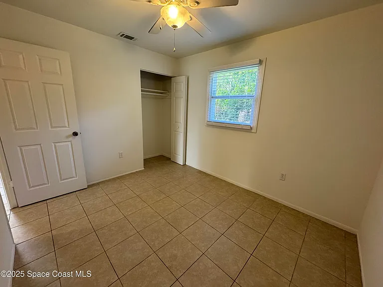 Thistleberry Dr — Photo 9
