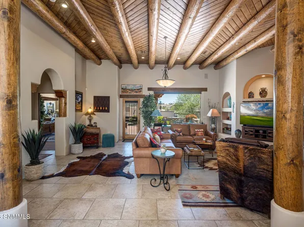 1880 El Presidio Dr, Las Cruces, NM 88011