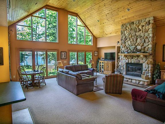 4th image of N6469 Lakeshore Dr