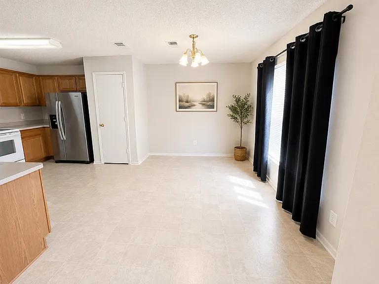203 Kenosha Ln — Photo 12