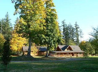 1957 Journeys End Ln, Camano Island, WA 98282