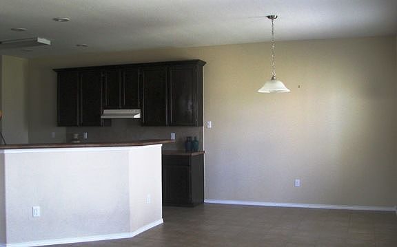 4th image of 11324 Granados St