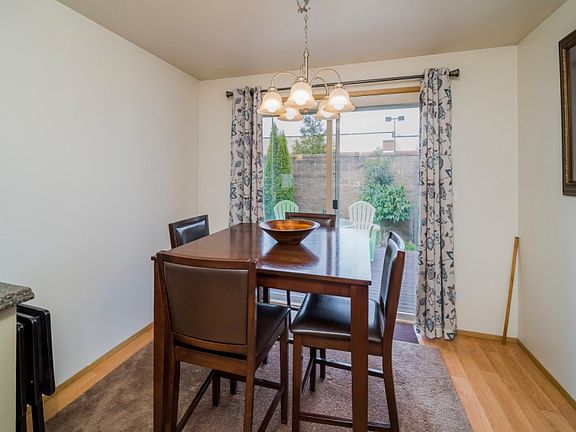 4th image of 17414 27th Ave NE