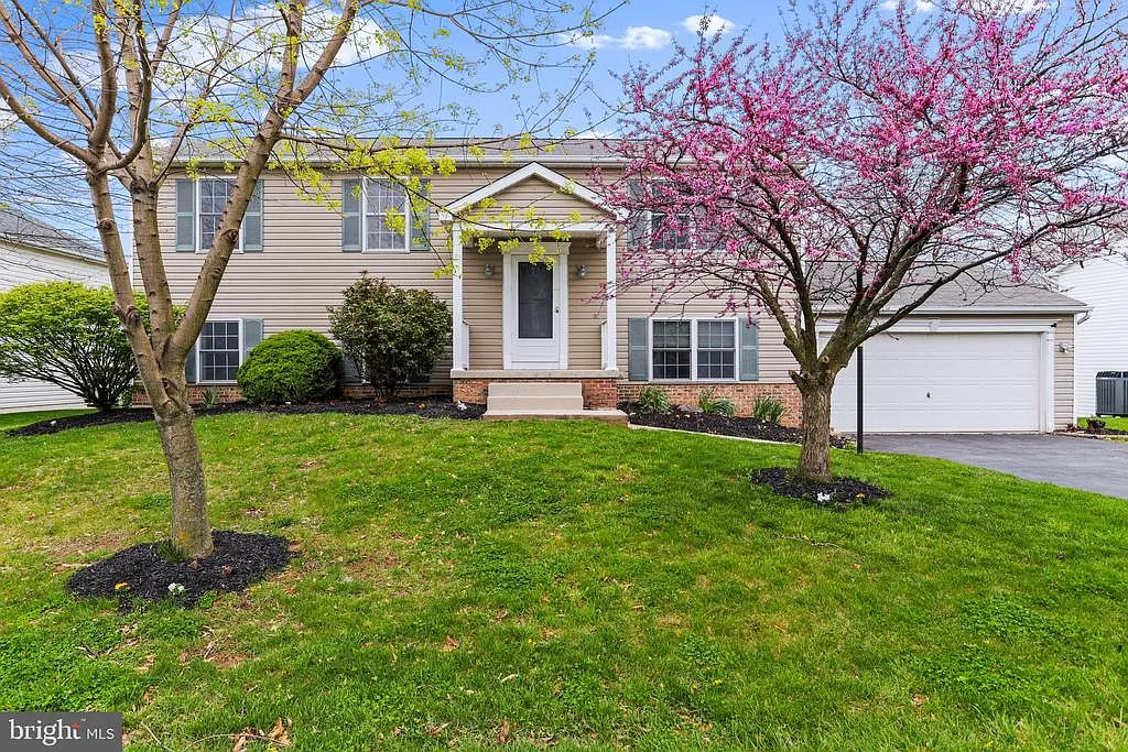 13942 Green Mountain Dr photo 1