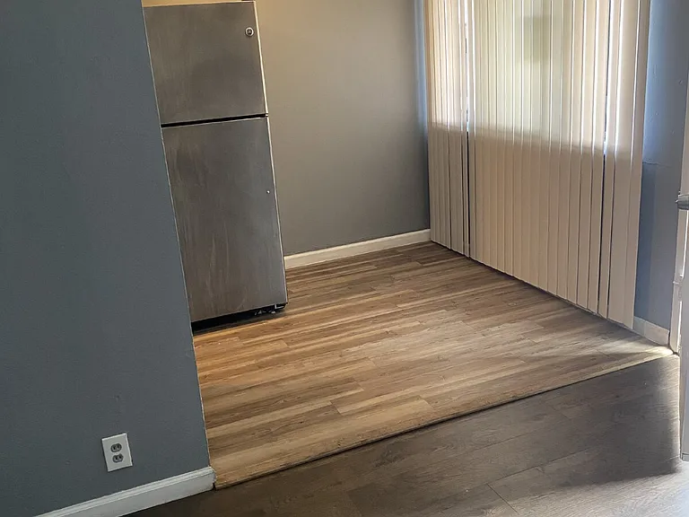 702 Vine St #4 — Photo 5