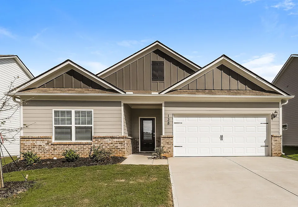 138 Howell Dr