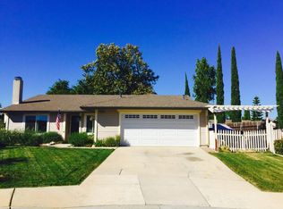 920 Felicidad Dr, Fallbrook, CA 92028