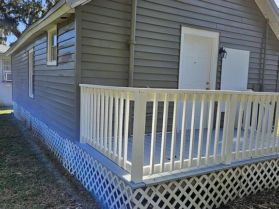 2nd image of 735 Marion St