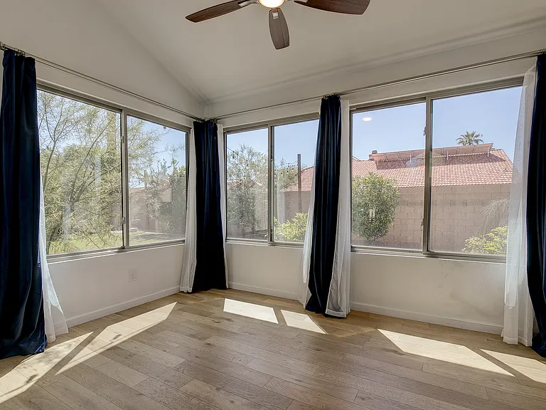 1945 E Velvet Dr — Photo 19