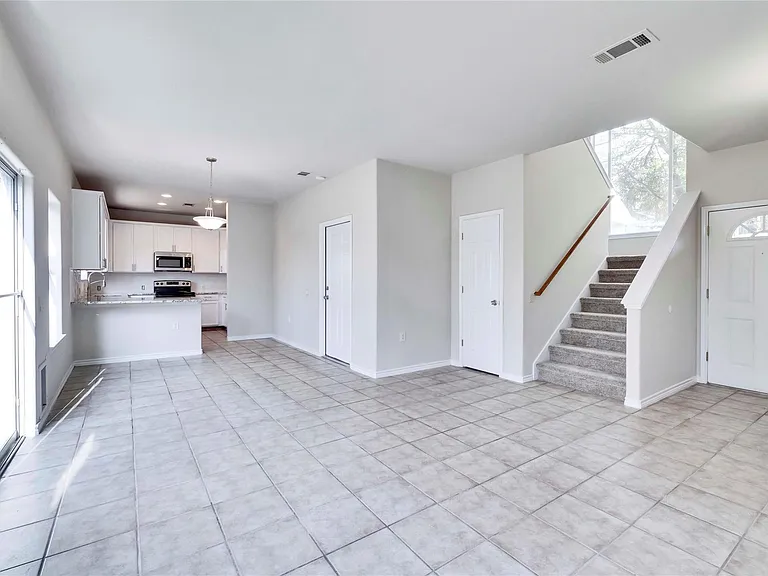 7312 E Ben White Blvd #6 — Photo 8