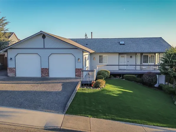 8202 74th Place NE, Marysville, WA 98270