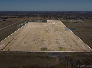 W Cedar Ave, Coalgate, OK 74538