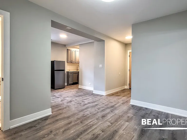 505 West Belmont Ave — Photo 103