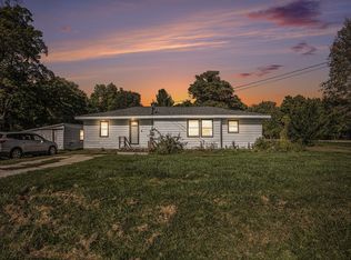 340 Douglas St, Fruitport, MI 49415