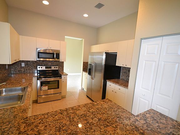 3rd image of 20317 SW 87th Ct
