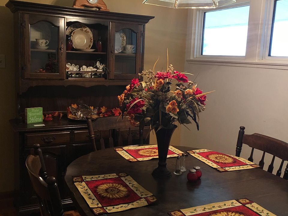 Living Room/Dining Room