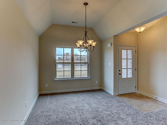 3rd image of 7901 Ironwood Dr