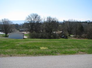 Hilltop Rd, Dandridge, TN 37725