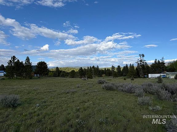 4th image of 8 W Prospectors Dr
