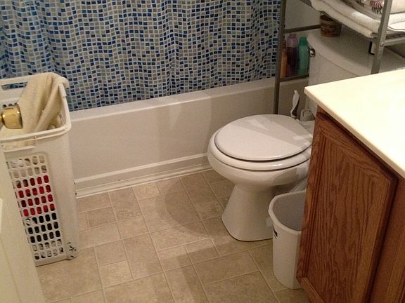 3rd image of 660 Friars Ln APT 10