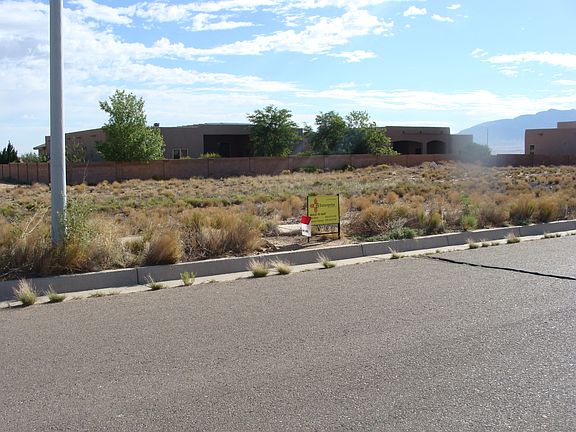 3rd image of 7919 Mauna Loa Dr NW