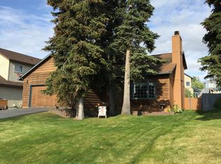 12145 Woodchase Cir, Anchorage, AK 99516