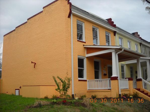 3220 Grayland Ave