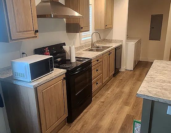 3rd image of 1210 Linville St #430