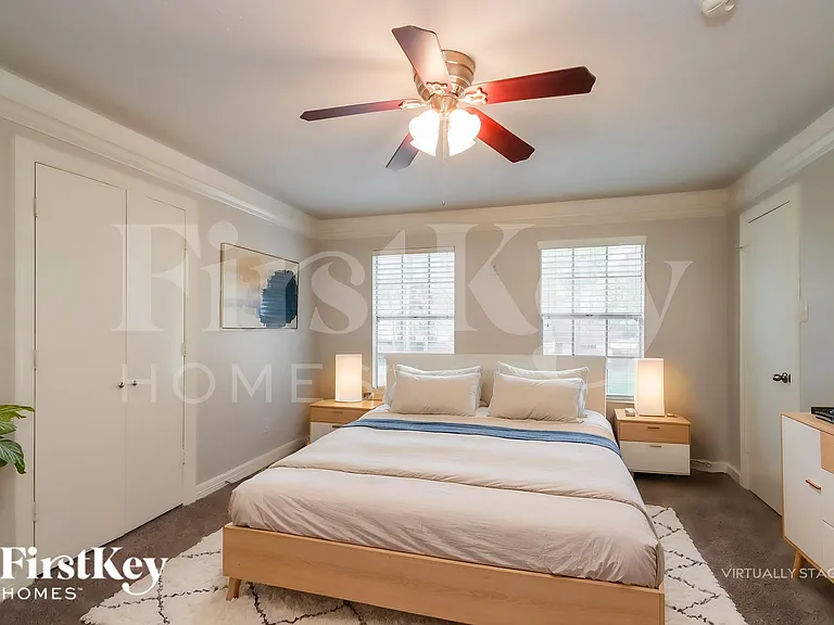 3210 Lake Stream Dr — Photo 11
