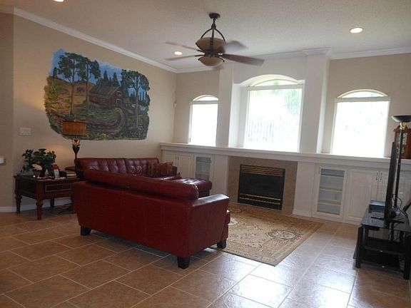 3rd image of 1850 Shady Creek Dr
