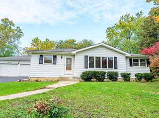 1220 N Cedar Lake Rd, Lake Villa, IL 60046