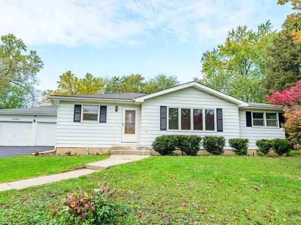 1220 N Cedar Lake Rd, Lake Villa, IL 60046