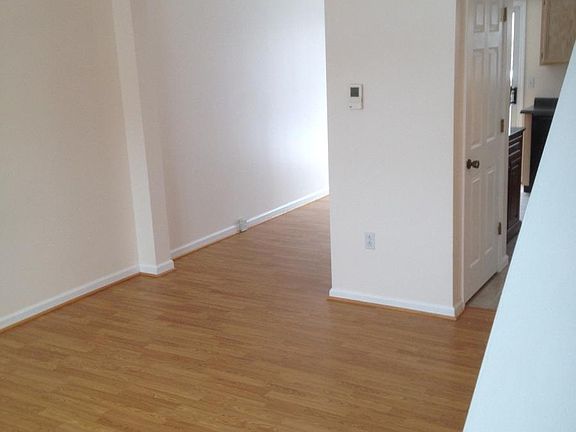 4th image of 306 Bellford Ct