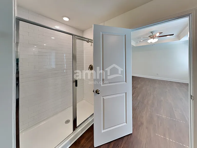 545 Summit View Ln — Photo 12