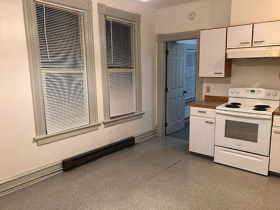 4th image of 511 E Chestnut St APT 201
