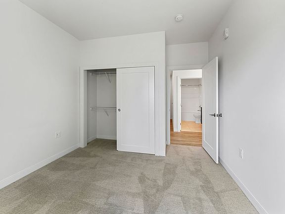 4th image of 5945 6th Ave #319