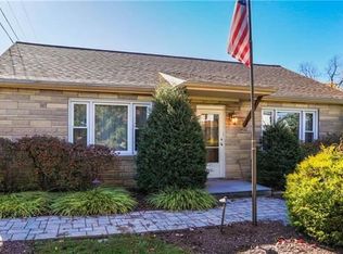 138 New St, Walnutport, PA 18088