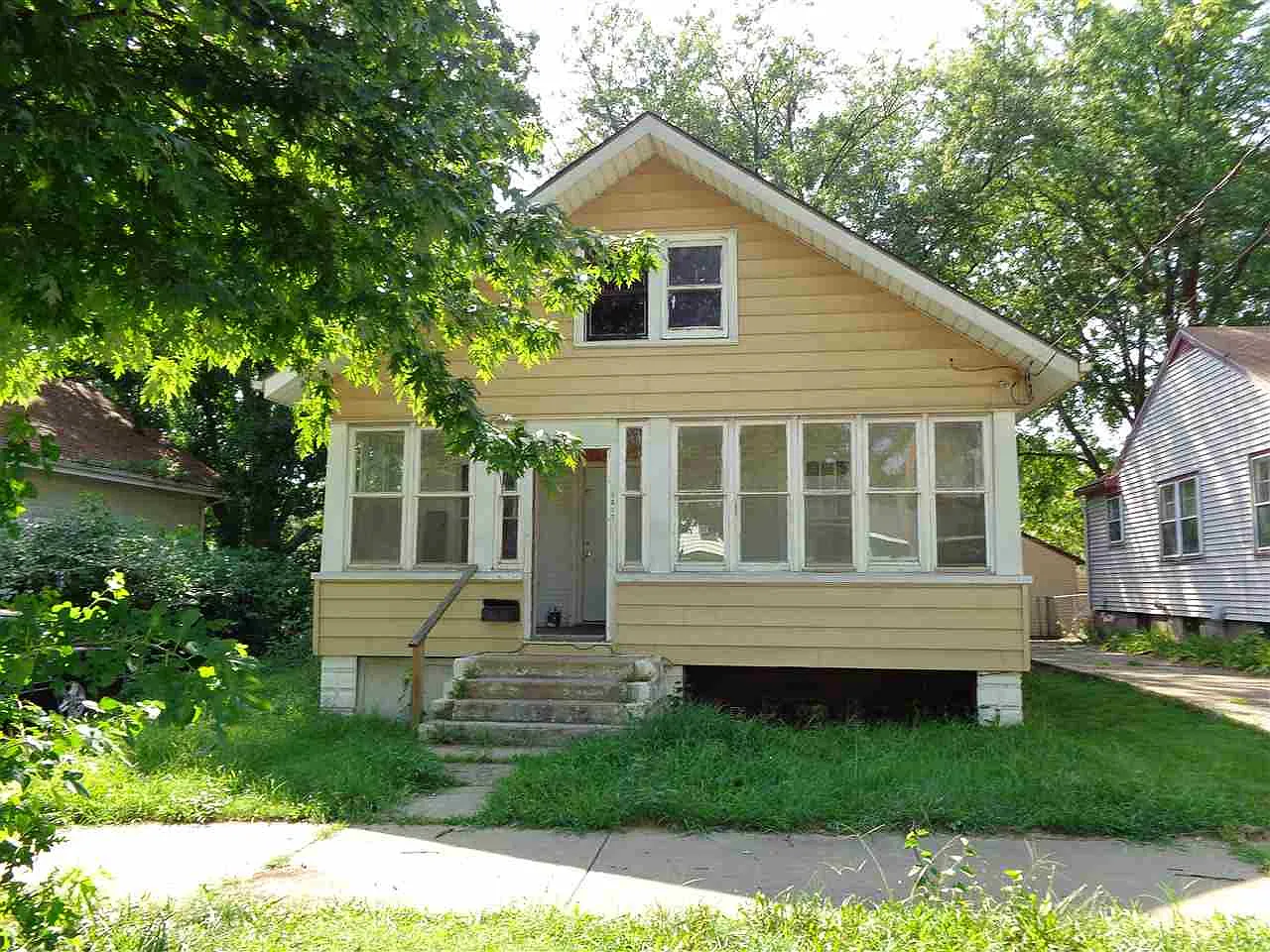 1317 S Westmoreland Ave photo 1