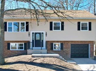 15 Wayne Dr, Somers Point, NJ 08244