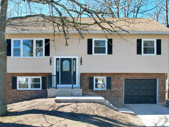 15 Wayne Dr, Somers Point, NJ 08244