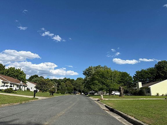 4th image of 4328 Ludi Mae Ct