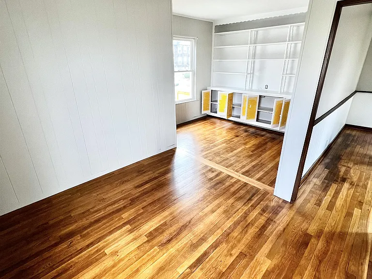32 Berkeley Ave #2 — Photo 5