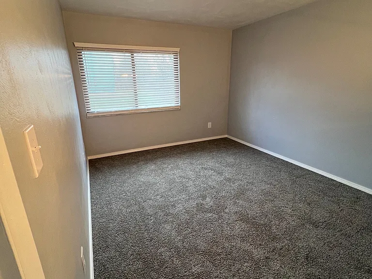 11 Evergreen Rd #3B — Photo 7