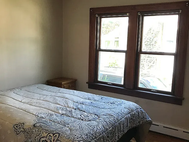 910 S Anderson St — Photo 17